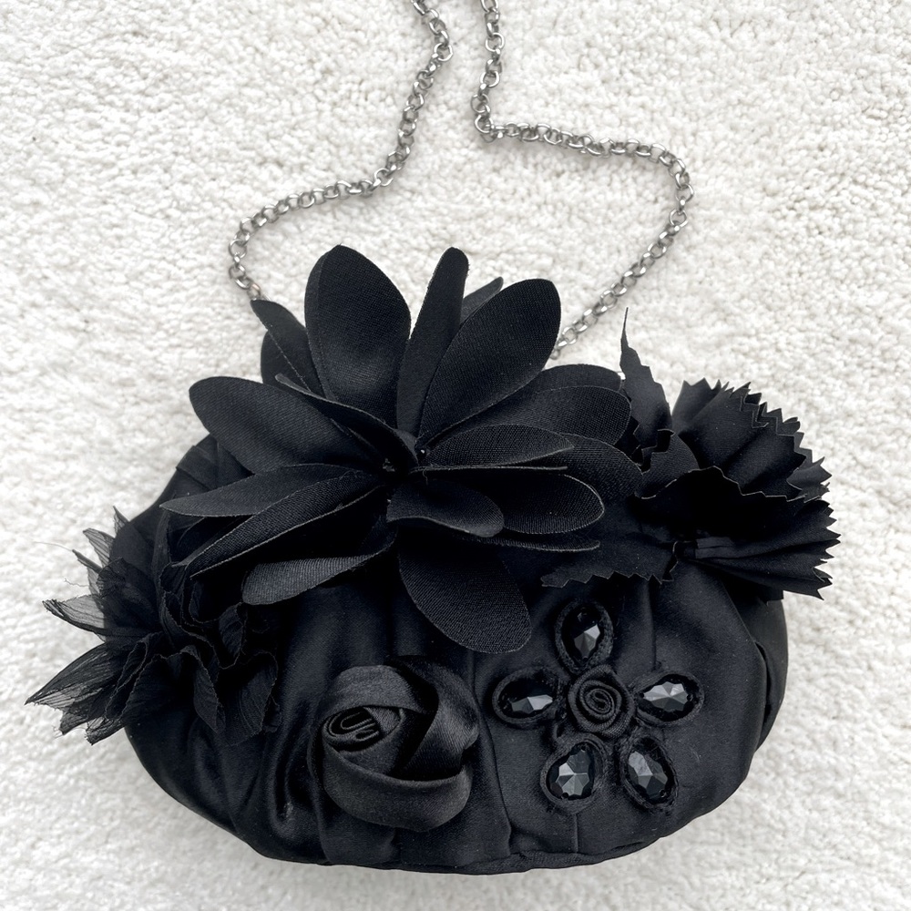 WHBM Black Satiny Bead Mini
Clutch Wristlet Formal Evening Bag